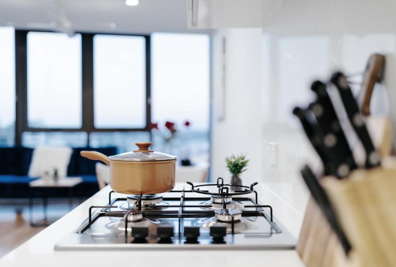 Newstead Apartment *