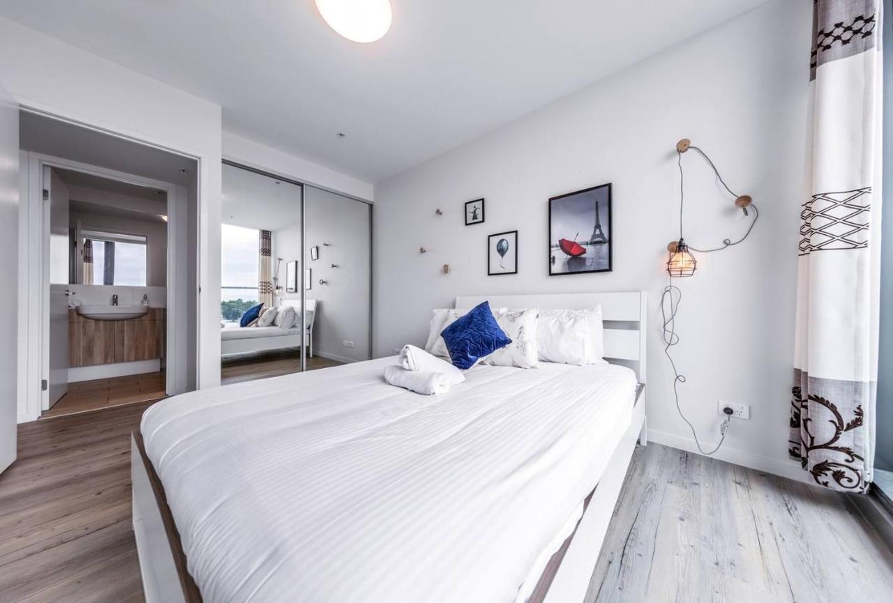 Riverside Living In Portside Wharf Hamilton Brisbane