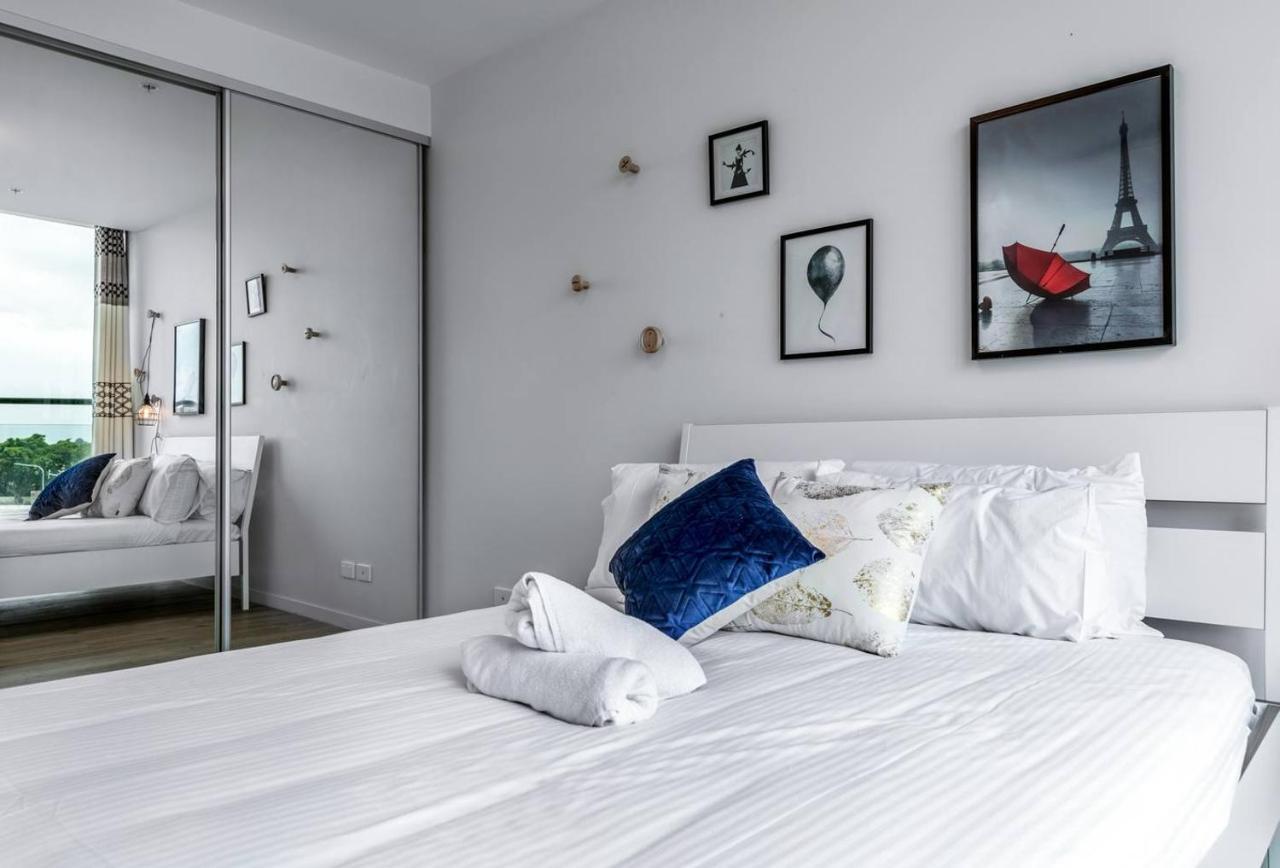 Riverside Living In Portside Wharf Hamilton Brisbane
