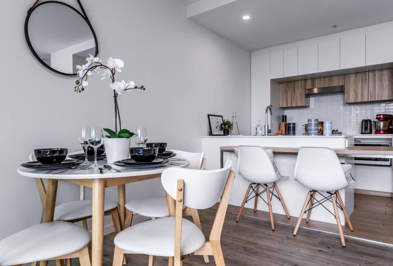 Riverside Living In Portside Wharf Hamilton