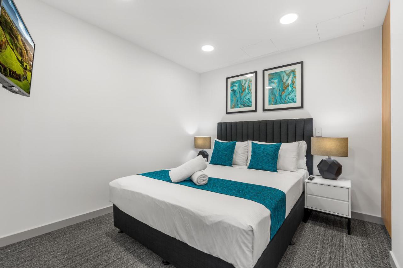 Aparthotel Essence Taringa