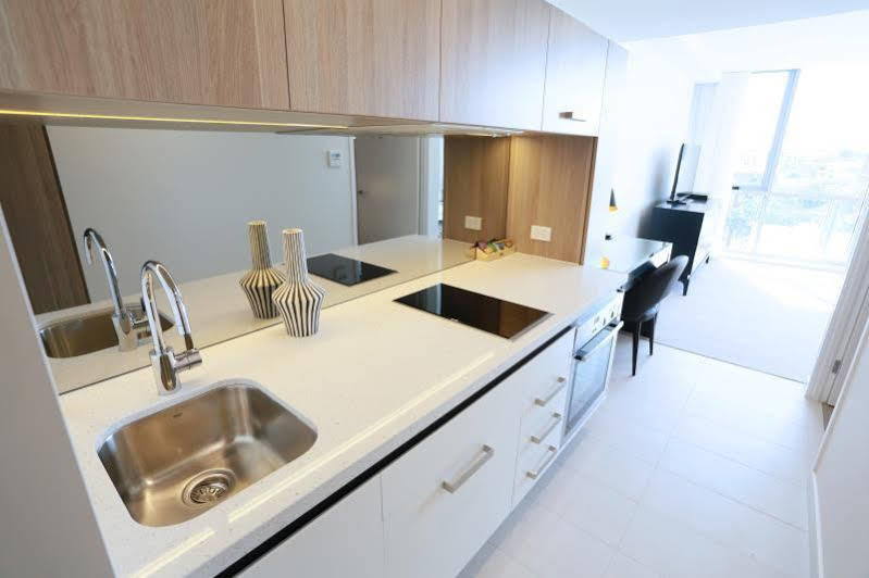 Alex Perry & Brisbane