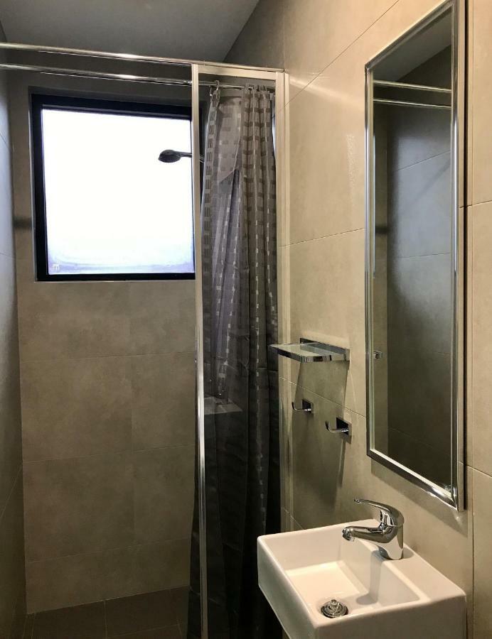 Breeze Hostel Brisbane