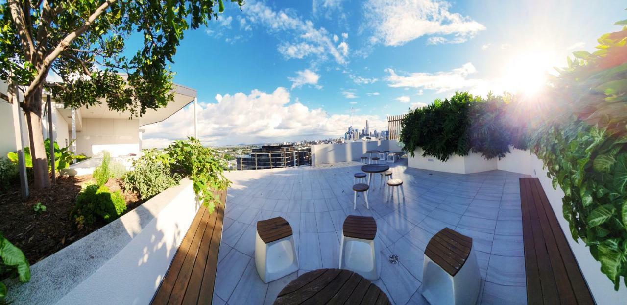 2br Food & Drink Hub ★gym★pool★views★roof Terrace Apartment Brisbane