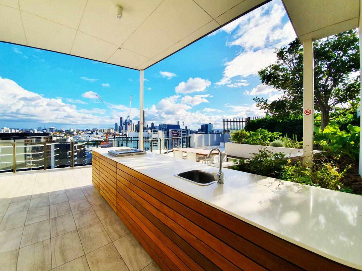 2br Food & Drink Hub ★gym★pool★views★roof Terrace Apartment Brisbane