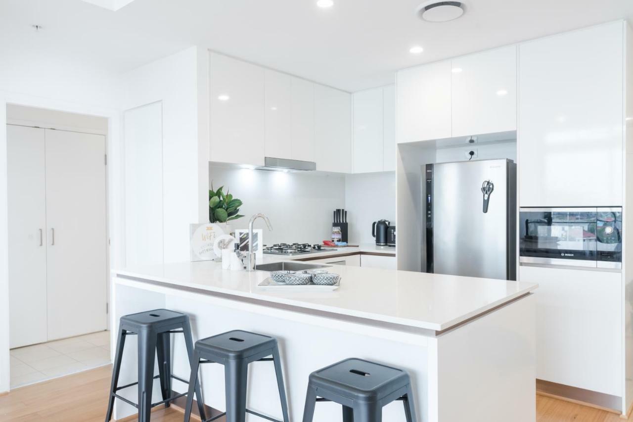 Minimalist & Warming - Close To Cbd And Valley Apartment *