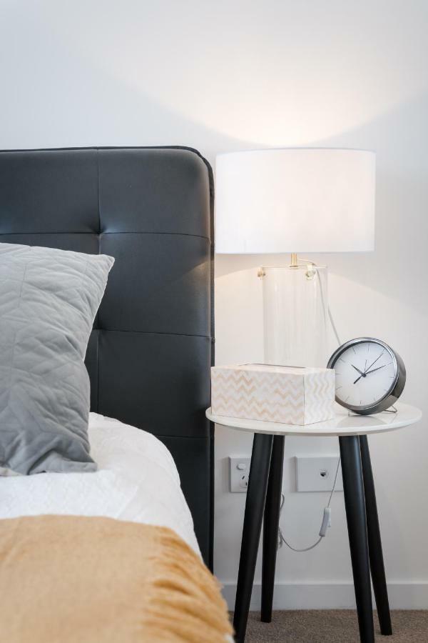 Minimalist & Warming - Close To Cbd And Valley Apartment Brisbane