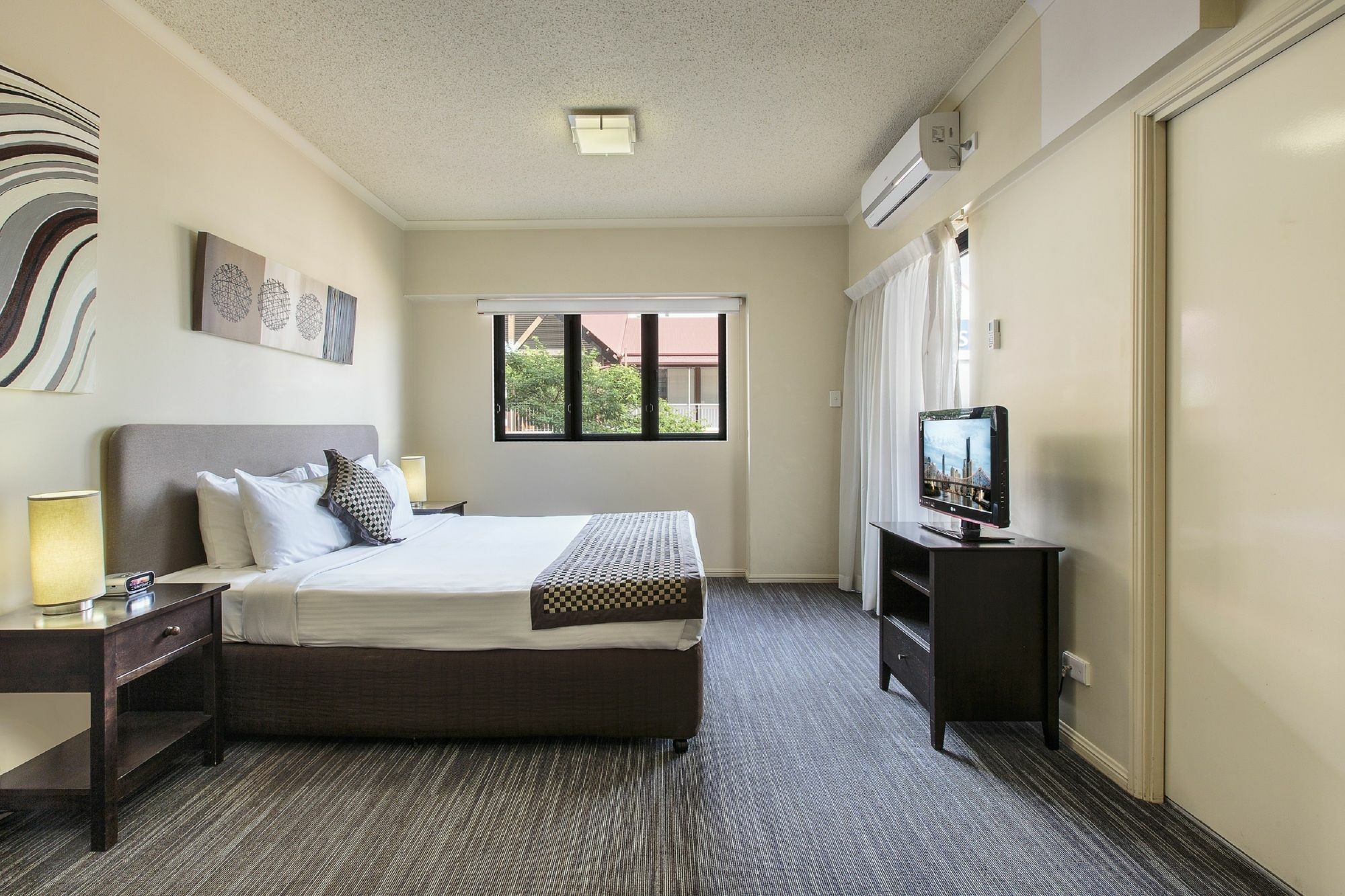 Brunswick 4* Brisbane