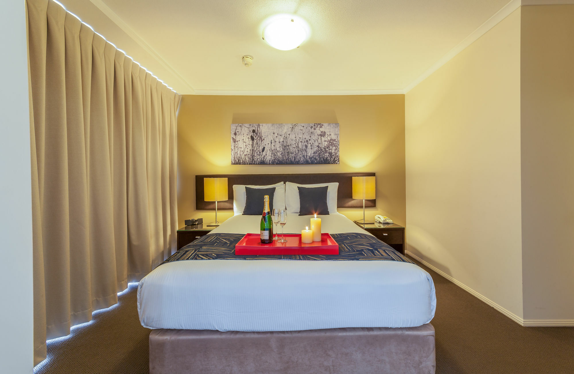 West End Aparthotel