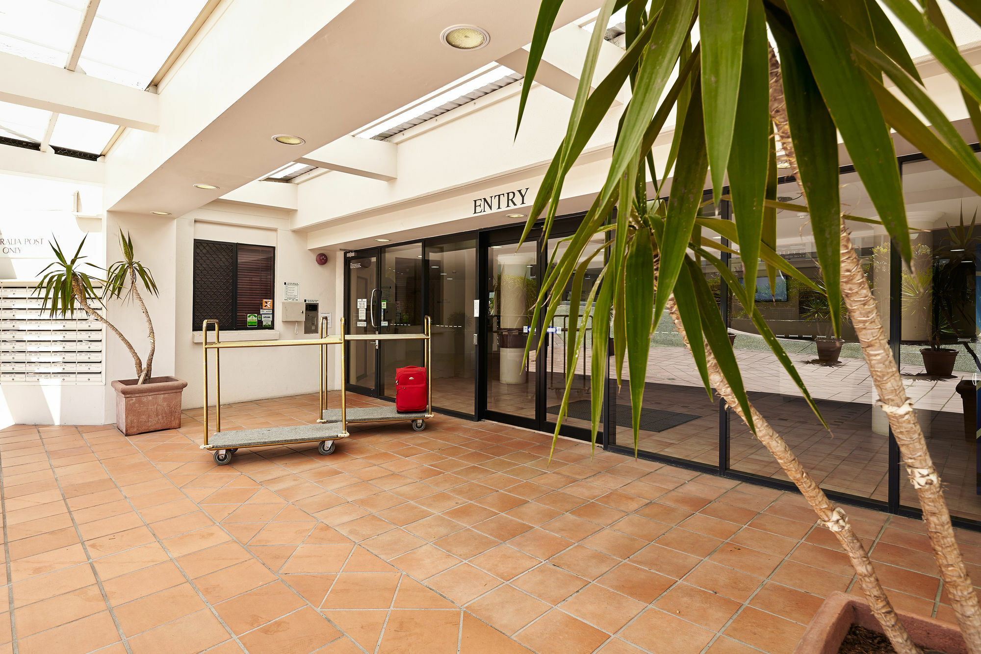 Aparthotel West End