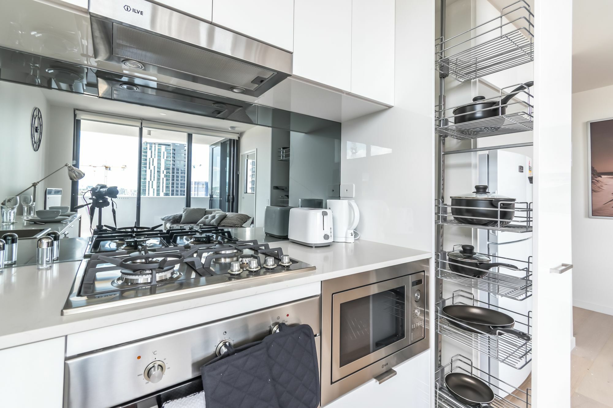 Homely In South Apartment