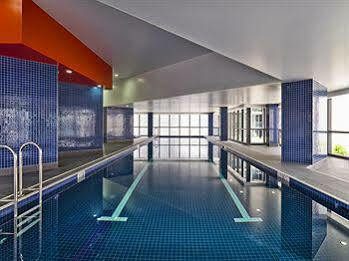 Meriton Adelaide Street,