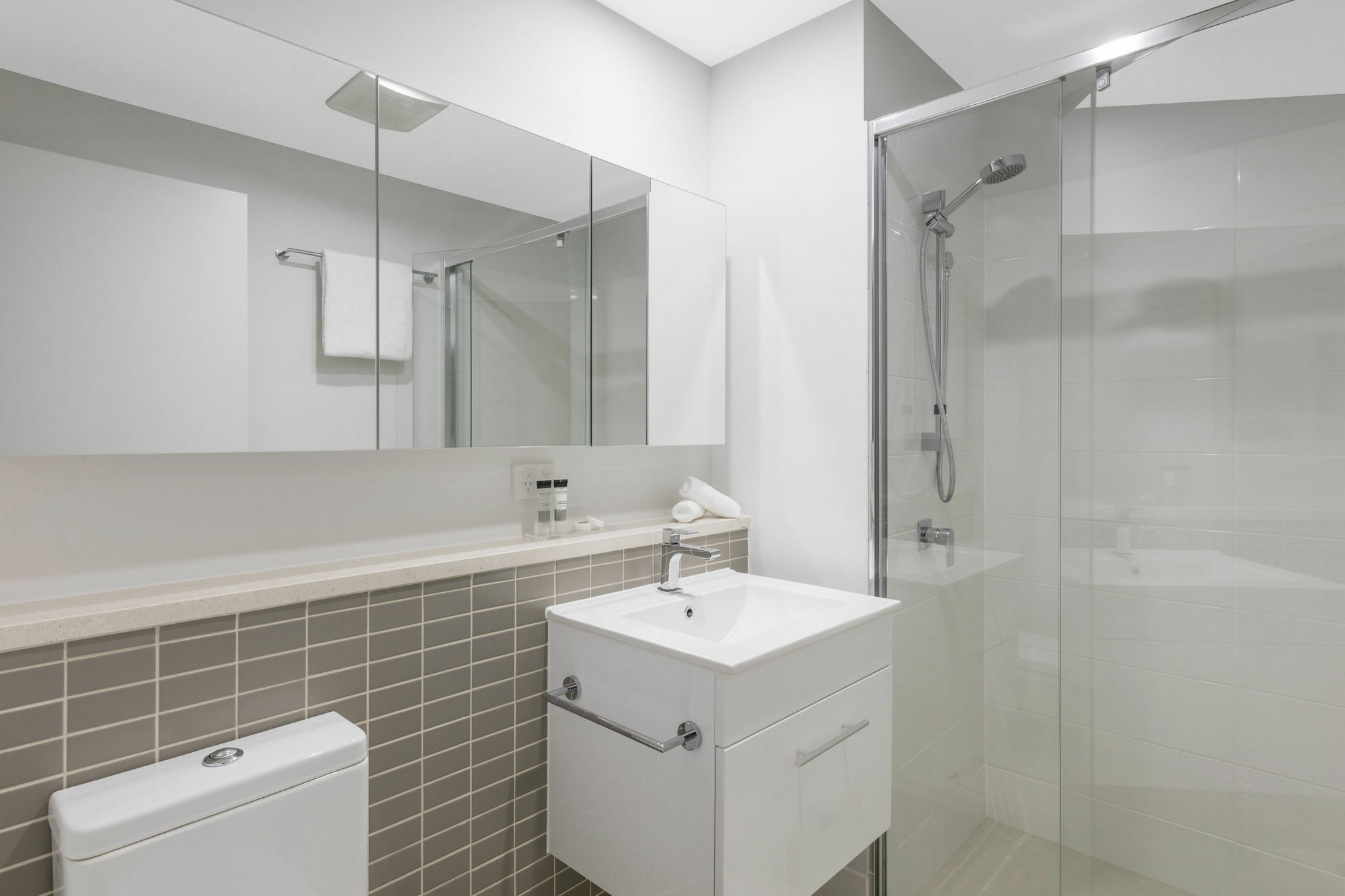 Oaks Woolloongabba