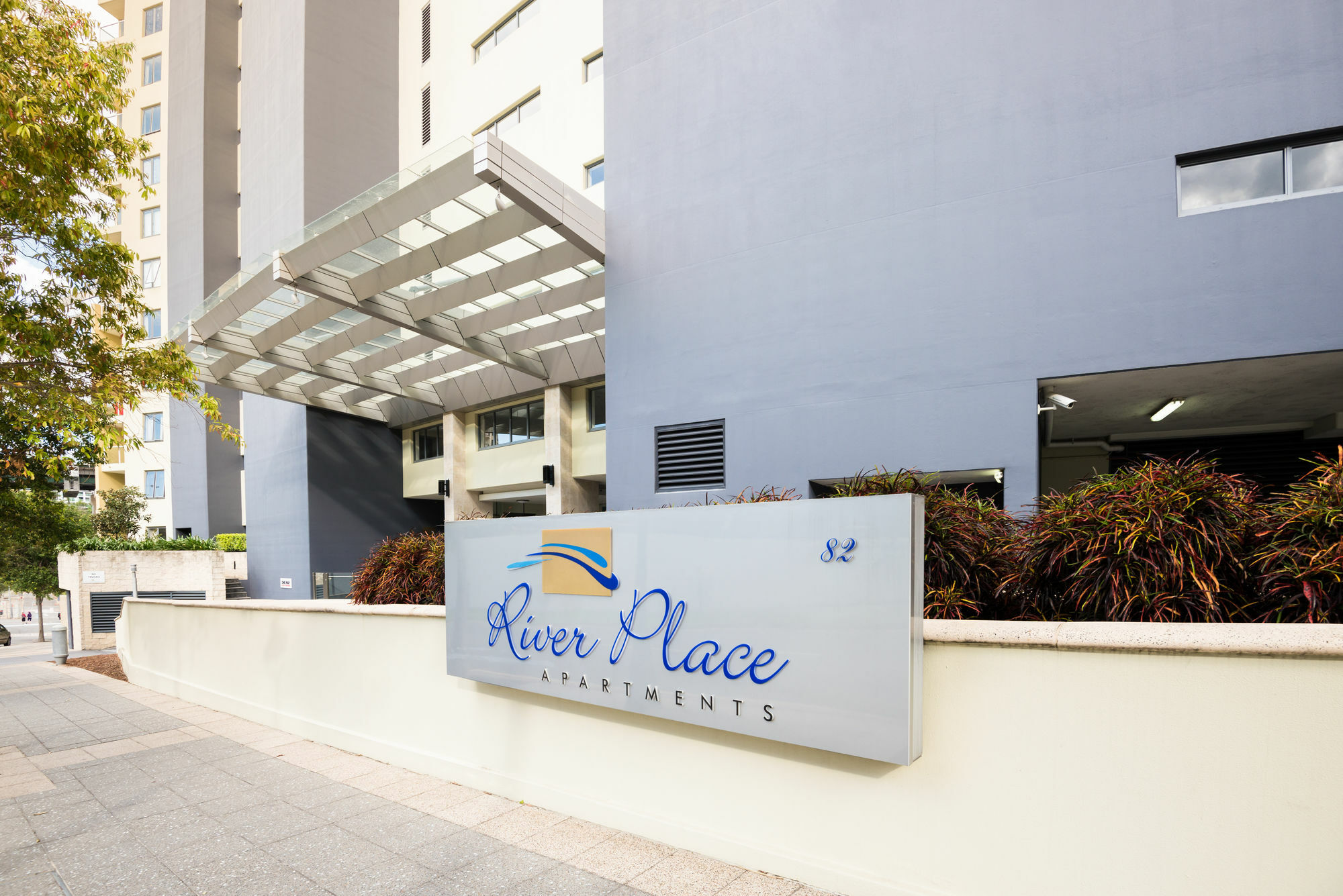 Astra River Place * Brisbane