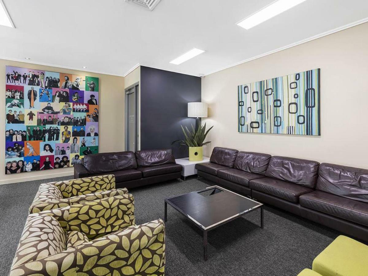 Apartment 2br Epic Views ★cbd★ 2 Cars ★pool★wine★gym★netflix Brisbane