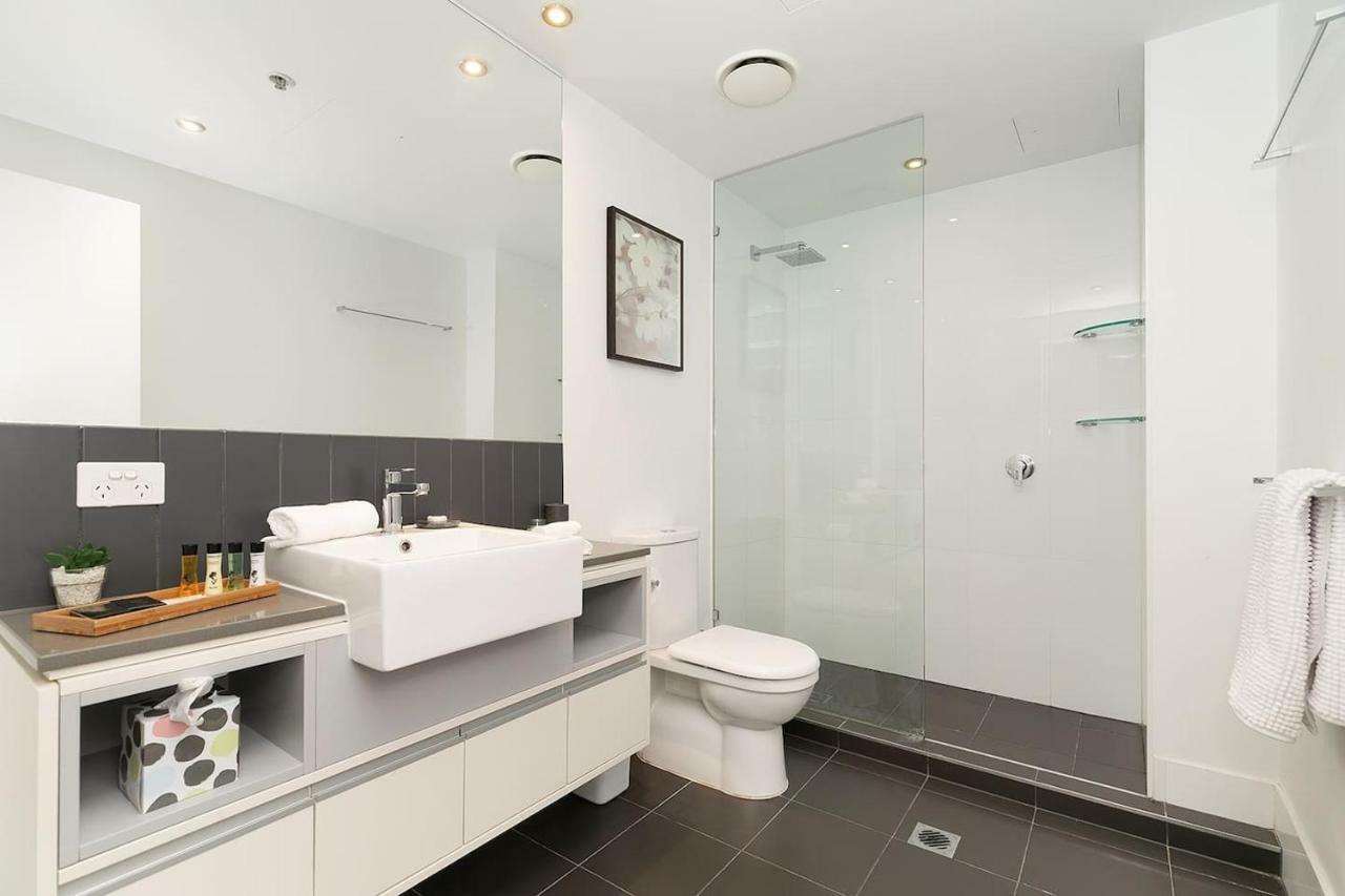 Amazing River View - 3 Bedroom - Cbd - Netflix - Fast Wifi - Carpark *