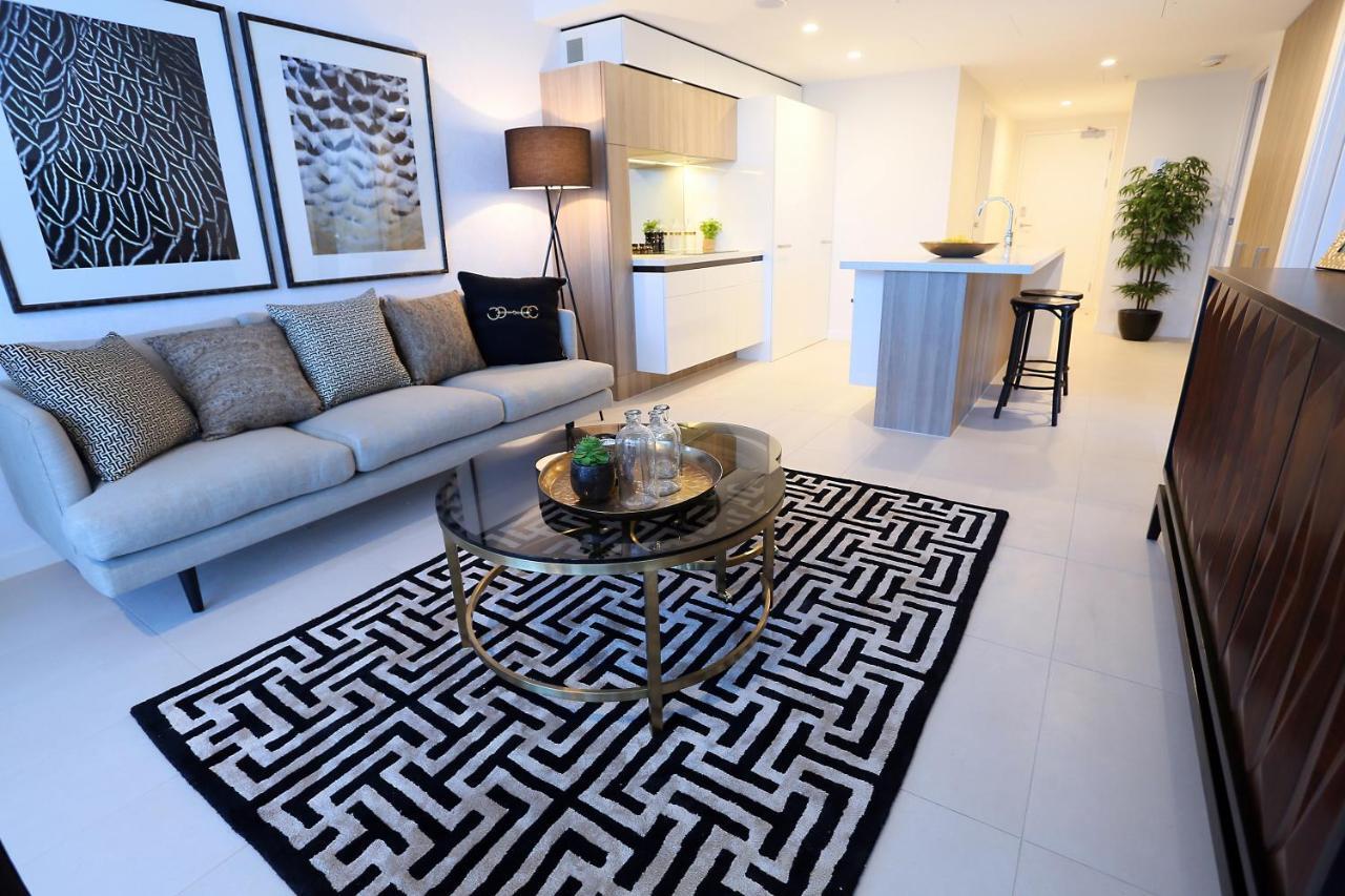 Hotel Alex Perry & 4*