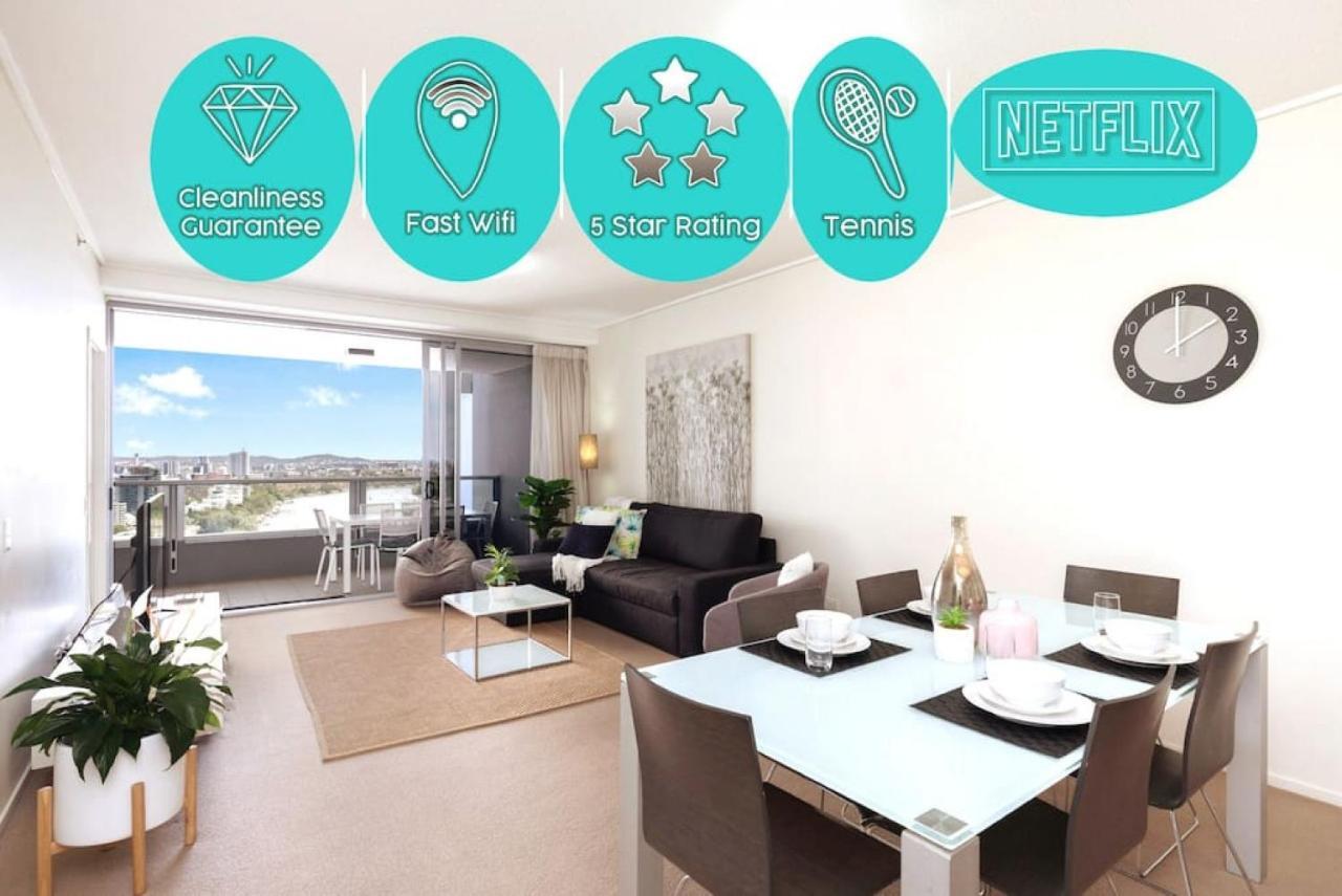 Sk2 - Charming Skyline Cbd W River Views 3 Bedroom Private Apartment