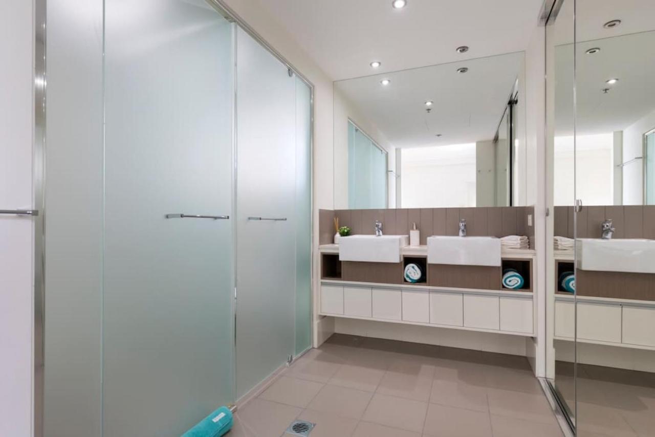 Sk2 - Charming Skyline Cbd W River Views 3 Bedroom Private