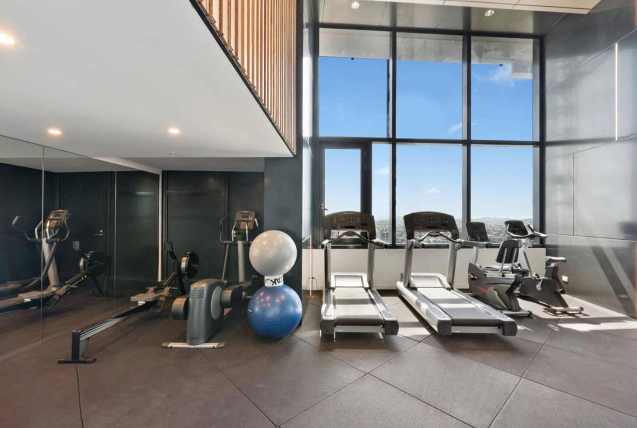 Heavenly Views Above 60f - New Luxury 2bd/2bath. Apartment