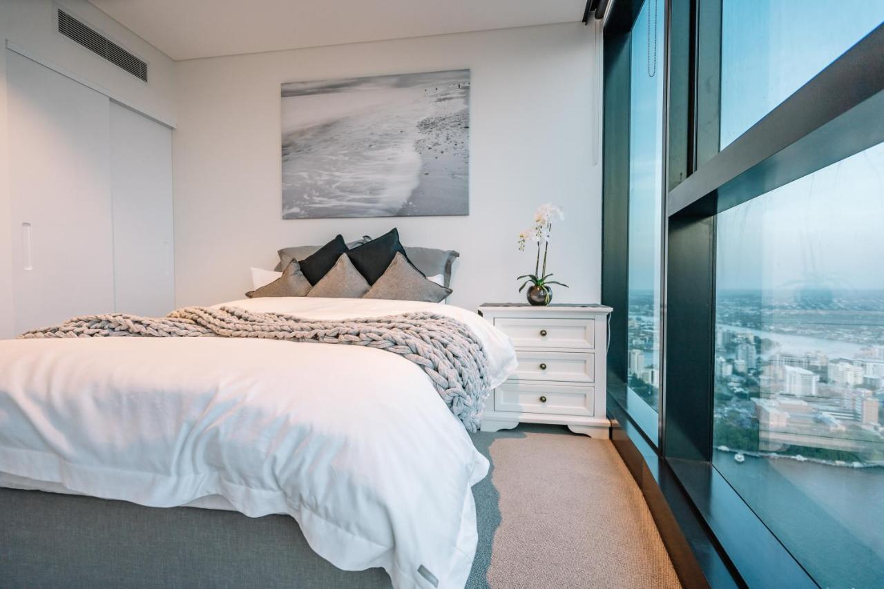 Heavenly Views Above 60f - New Luxury 2bd/2bath. * Brisbane