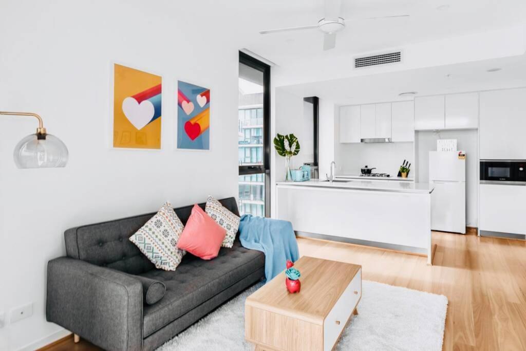 Capri Newstead By Slife *