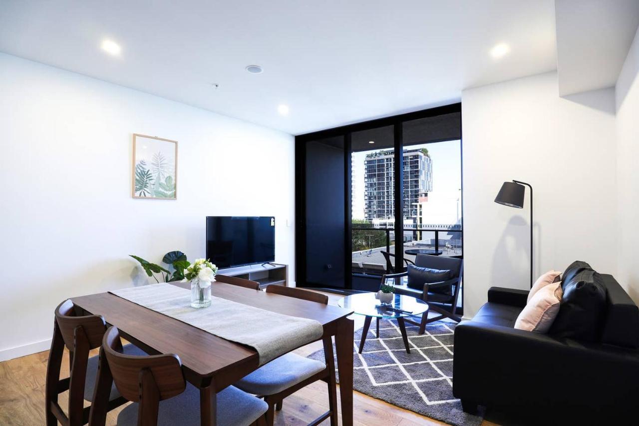 Stylist 2 Bedrooms With Poolgymparking * Brisbane