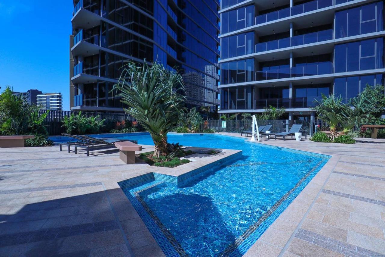 Stylist 2 Bedrooms With Poolgymparking Apartment