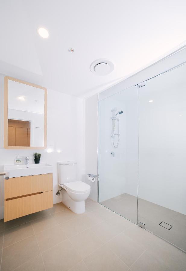 One 3 Beds Apartment