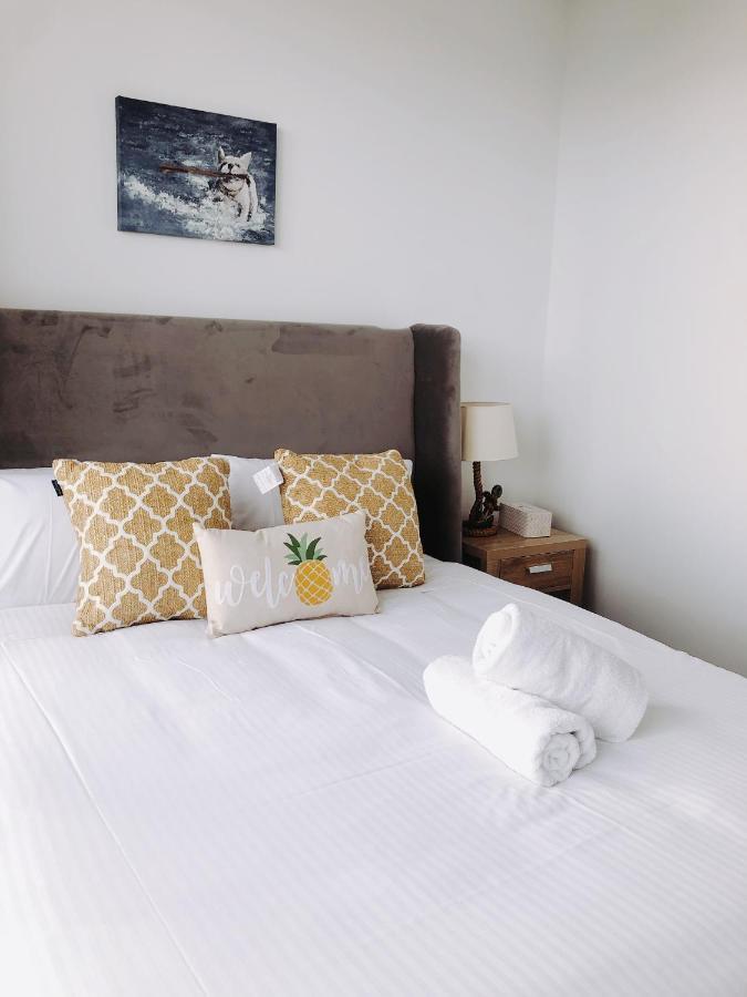 One 3 Beds