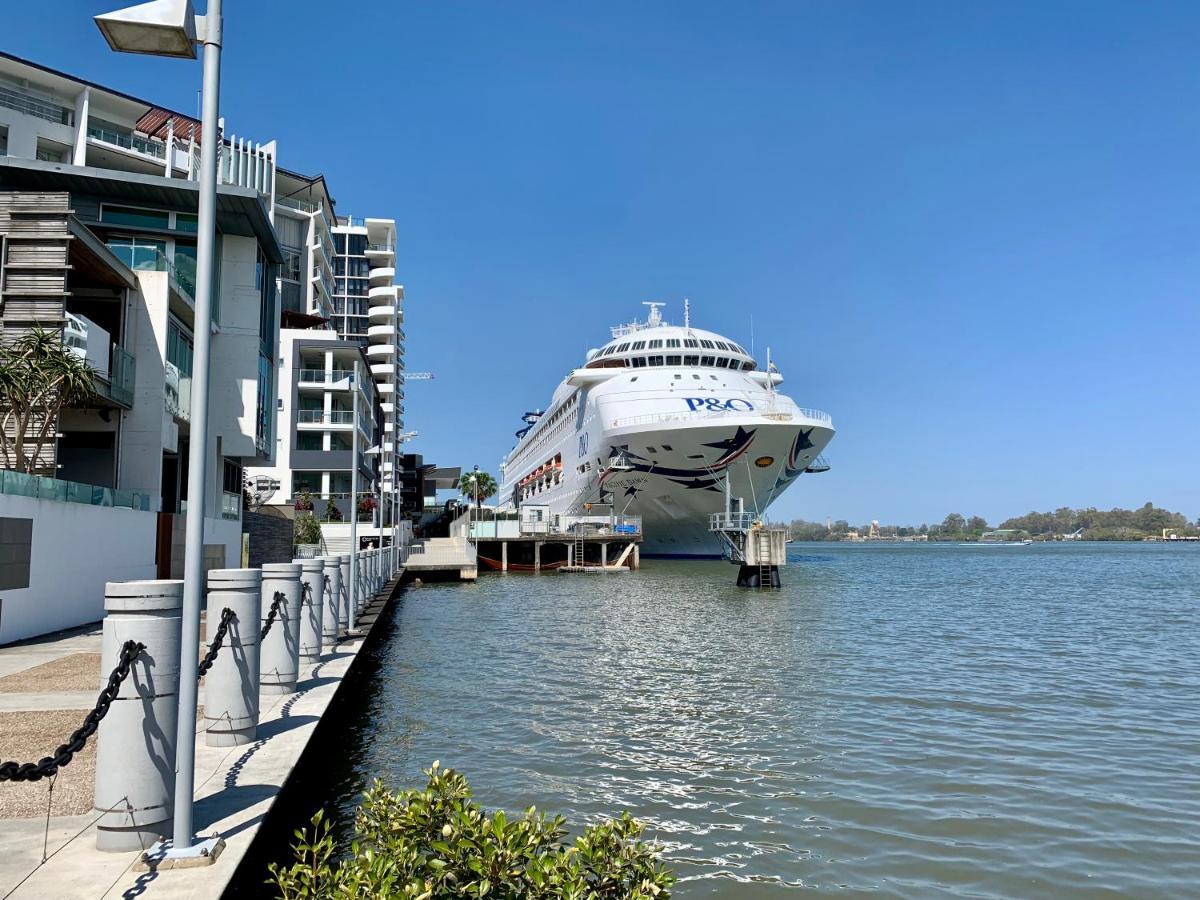 Riverside Living In Portside Wharf Hamilton Brisbane