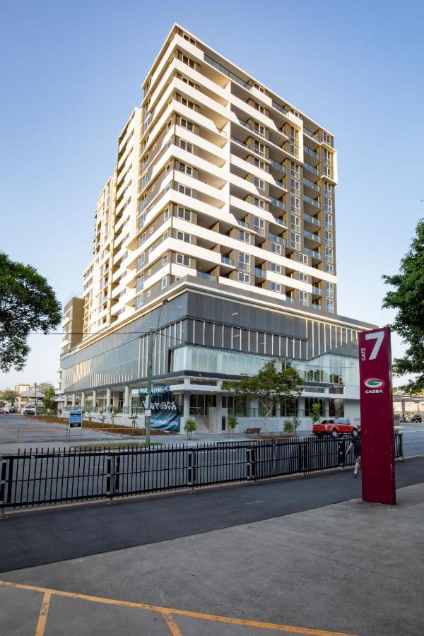 Linton 3* Brisbane