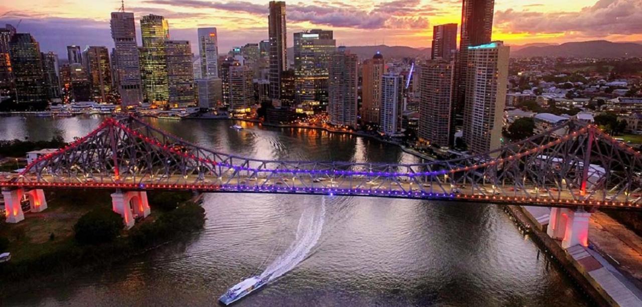 Amazing River View - 3 Bedroom - Cbd - Netflix - Fast Wifi - Carpark *