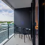 Airtrip At Woolloongabba Brisbane