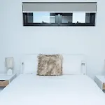Airtrip At Woolloongabba * Brisbane
