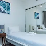 Airtrip At Woolloongabba Apartment