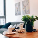 Apartment Perfect Short Term In Brissy Cozy & Relax Brisbane