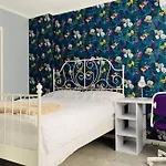 Southbank Modern Luxe Apartment
