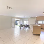 Immaculate House, Indulgent Living! Holiday home *