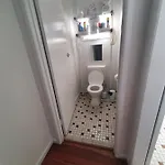Homestay Amazing Location-private In A Share House-2 Available!! Brisbane