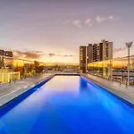 Inner City 1 Bedroom Apartment With Rooftop Pool And Parking - Serain Residences