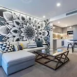 Inner City 1 Bedroom Apartment With Rooftop Pool And Parking - Serain Residences