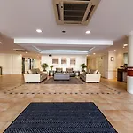 West End Central Apartments