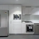 Amazing 2 Bedroom In Cbd!