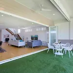 Manly Oasis, 5Bd, 3 King Bd,Pool