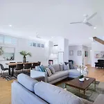 Manly Oasis, 5bd, 3 King Bd,pool Brisbane