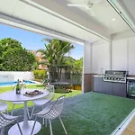 Hotel Manly Oasis, 5bd, 3 King Bd,pool *