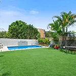 Manly Oasis, 5bd, 3 King Bd,pool Hotel Brisbane
