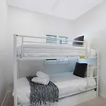 Manly Oasis, 5bd, 3 King Bd,pool