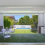 Hotel Manly Oasis, 5bd, 3 King Bd,pool *